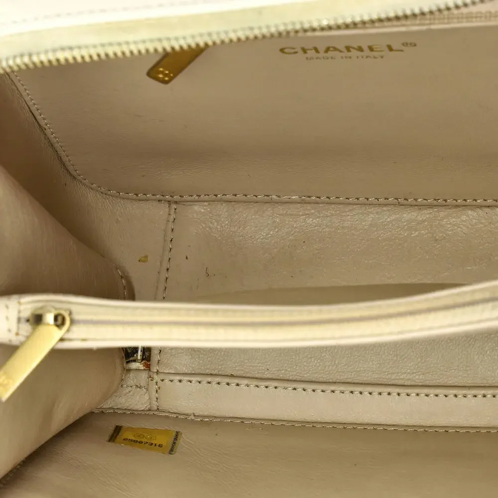 Chanel Filigree Vanity Case Quilted #258781C44B - Picture 6 of 9